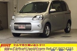 toyota-porte-2016-9784-car_560ab0b6-71a5-489e-a4fe-897b8e3603cc