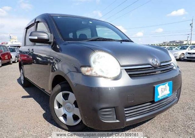 toyota sienta 2010 646828-N2025070176F-27 image 1