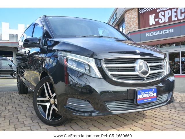 mercedes-benz v-class 2017 CFJ1680660 image 2