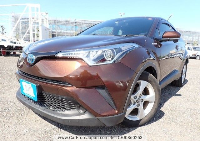 toyota c-hr 2017 N2024090221F-12 image 1