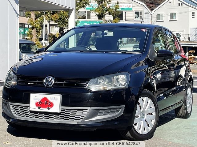 volkswagen polo 2012 -VOLKSWAGEN--VW Polo DBA-6RCBZ--WVWZZZ6RZCU067631---VOLKSWAGEN--VW Polo DBA-6RCBZ--WVWZZZ6RZCU067631- image 1