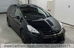 toyota prius-α 2012 CFJ1693971