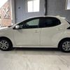 toyota yaris 2022 quick_quick_6AA-MXPH10_MXPH10-2090475 image 5