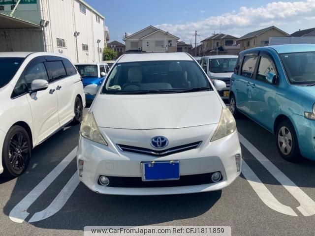 toyota prius-α 2013 CFJ1811859 image 1