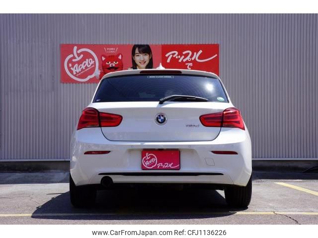 bmw 1-series 2018 quick_quick_1S20_WBA1S520105G83161 image 2