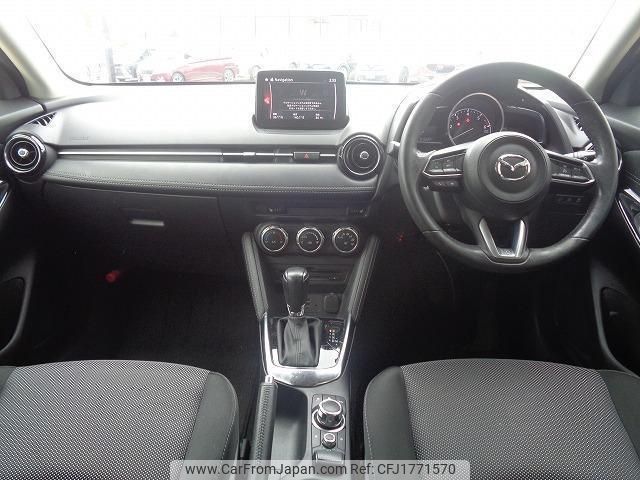 mazda demio 2017 CFJ1771570 image 2