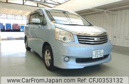 toyota noah 2010 ENHANCEAUTO_1_ea289646