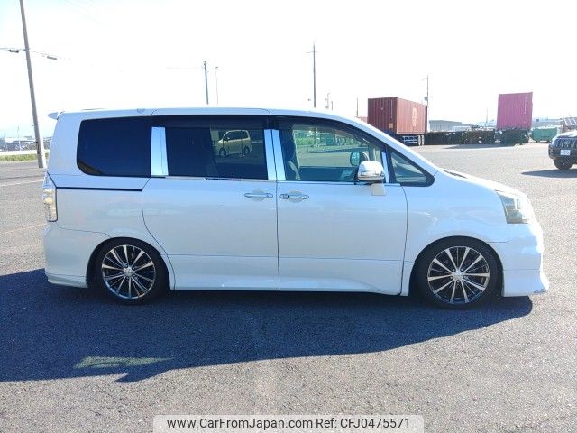 toyota noah 2010 ENHANCEAUTO_1_ea290990 image 2