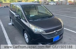 honda stepwagon 2005 CFJ1505188