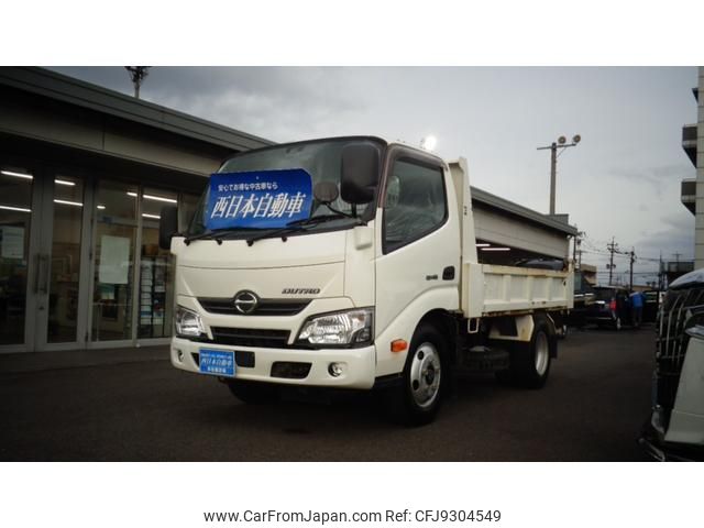 hino dutro 2017 GOO_NET_EXCHANGE_0802836A30231216W001 image 1