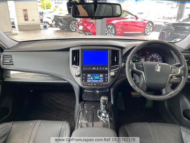 toyota crown-hybrid 2013 CFJ1782178 image 2