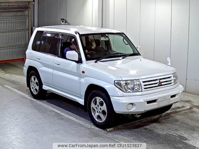 mitsubishi pajero-io 2000 CFJ1523837 image 1