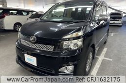 toyota voxy 2011 CFJ1632175
