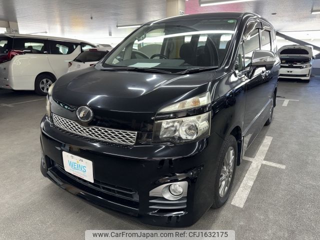 toyota voxy 2011 CFJ1632175 image 1
