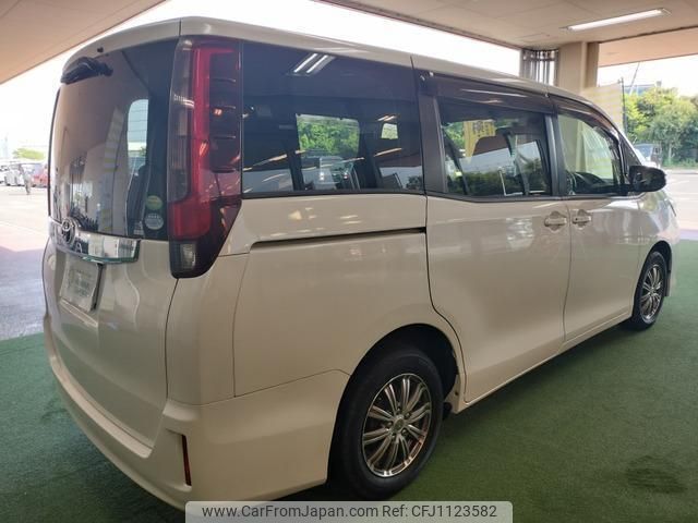 toyota noah 2014 quick_quick_DBA-ZRR80G_ZRR80-0073779 image 2