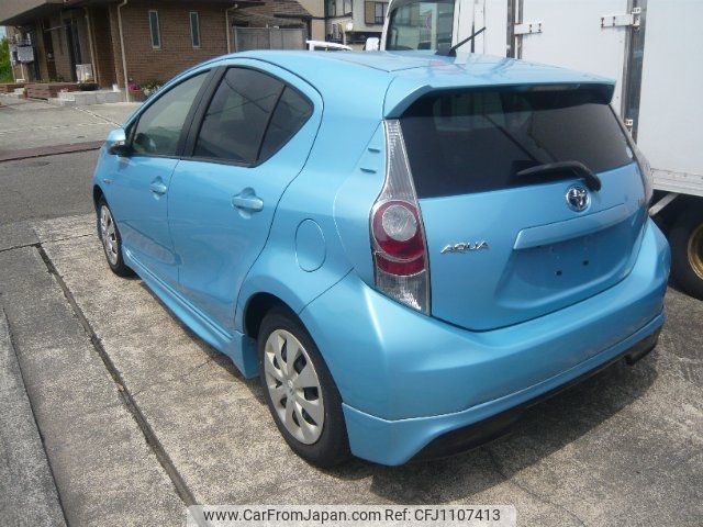 toyota aqua 2012 -TOYOTA--AQUA NHP10--2002305---TOYOTA--AQUA NHP10--2002305- image 2