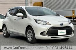 toyota aqua 2025 -TOYOTA--AQUA 6AA-MXPK11--MXPK11-2231900---TOYOTA--AQUA 6AA-MXPK11--MXPK11-2231900-