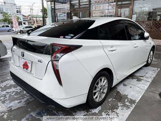 toyota prius 2016 504928-921620 image 2