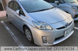 toyota prius 2011 CFJ1816134
