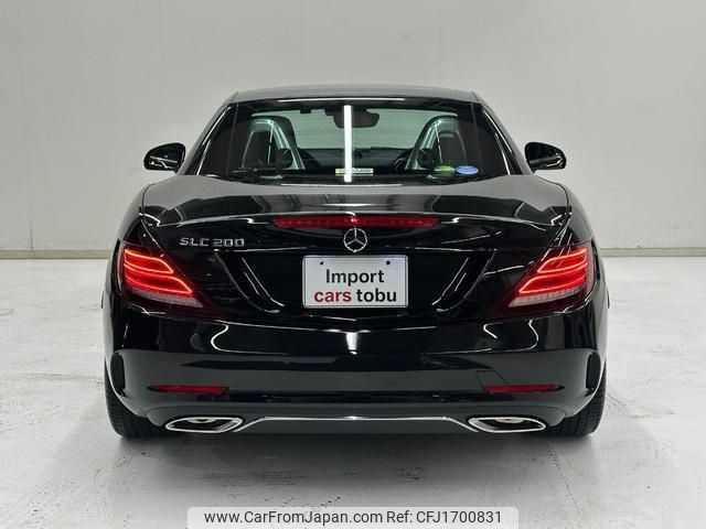 mercedes-benz slc 2019 CFJ1700831 image 2