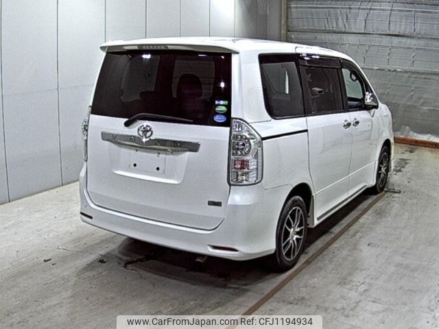 toyota voxy 2013 -TOYOTA--Voxy ZRR75W--ZRR75-0104828---TOYOTA--Voxy ZRR75W--ZRR75-0104828- image 2