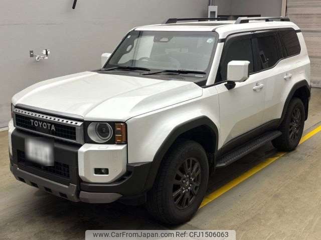toyota land-cruiser-wagon 2024 CFJ1506063 image 1