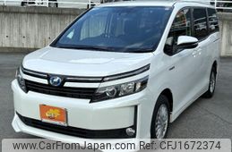 toyota voxy 2016 CFJ1672374