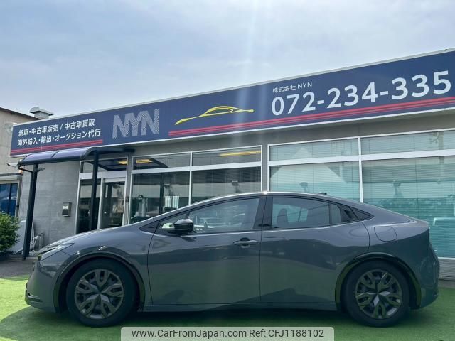 toyota prius 2023 quick_quick_MXWH60_MXWH60-4025868 image 2