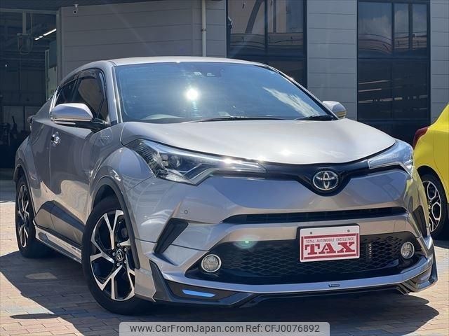 toyota c-hr 2017 -TOYOTA--C-HR DAA-ZYX10--ZYX10-2070868---TOYOTA--C-HR DAA-ZYX10--ZYX10-2070868- image 2