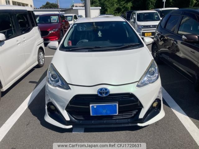 toyota aqua 2017 CFJ1720631 image 1