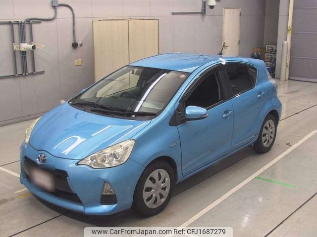 toyota aqua 2012 CFJ1687279 image 1
