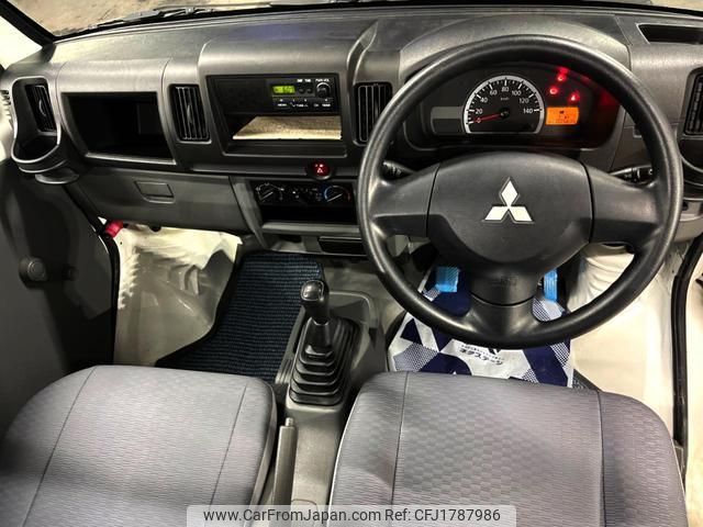 mitsubishi minicab-truck 2013 CFJ1787986 image 2