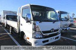 hino dutro 2017 -HINO--Hino Dutoro XZU775M-0002247---HINO--Hino Dutoro XZU775M-0002247-