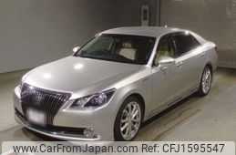 toyota crown-majesta 2014 CFJ1595547