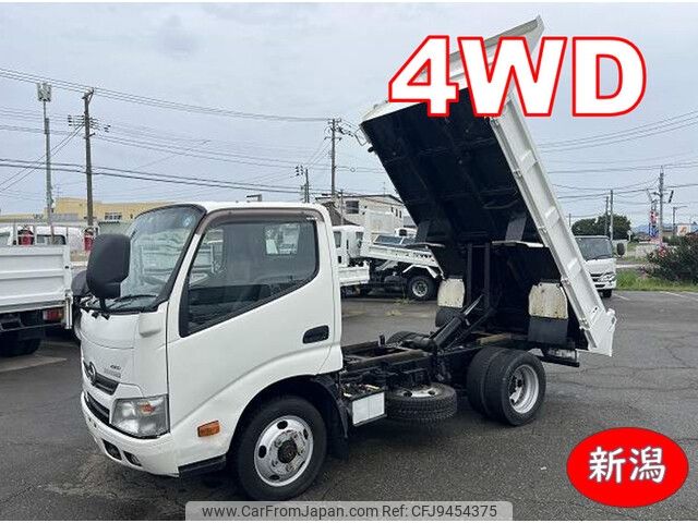 hino dutro 2015 -HINO--Hino Dutoro TKG-XZU675T--XZU675-0005765---HINO--Hino Dutoro TKG-XZU675T--XZU675-0005765- image 1