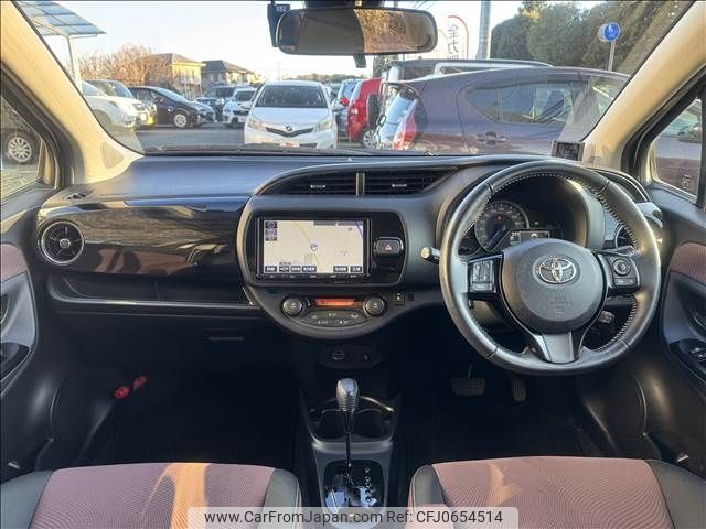 toyota vitz 2017 -TOYOTA--Vitz DAA-NHP130--NHP130-2000203---TOYOTA--Vitz DAA-NHP130--NHP130-2000203- image 2