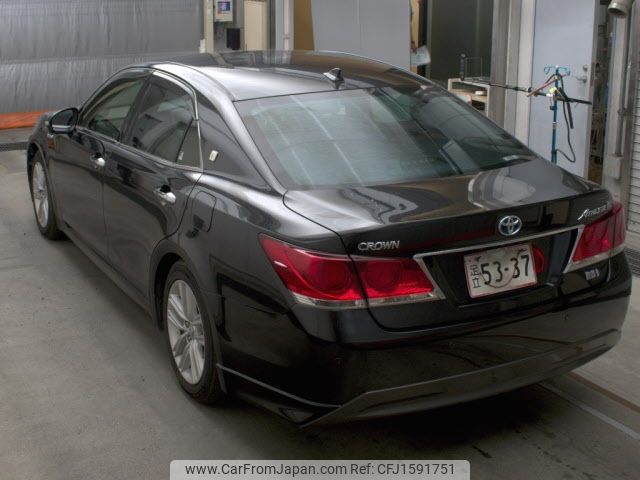 toyota crown 2013 CFJ1591751 image 2