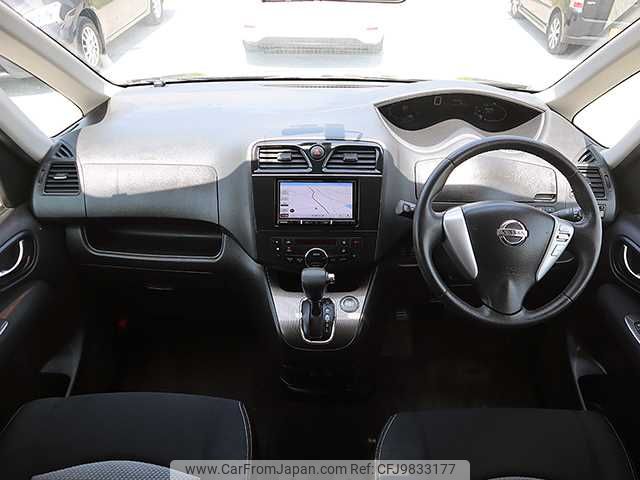 nissan serena 2011 D00119 image 2