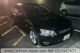 toyota altezza 2004 CFJ1647671