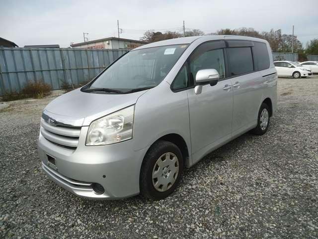 toyota noah 2008 18145C image 1