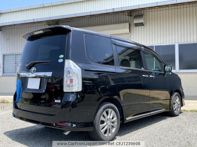 toyota voxy 2012 quick_quick_ZRR70W_ZRR700524162 image 2