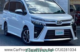 toyota voxy 2017 -TOYOTA--Voxy DBA-ZRR80W--ZRR80-0372784---TOYOTA--Voxy DBA-ZRR80W--ZRR80-0372784-