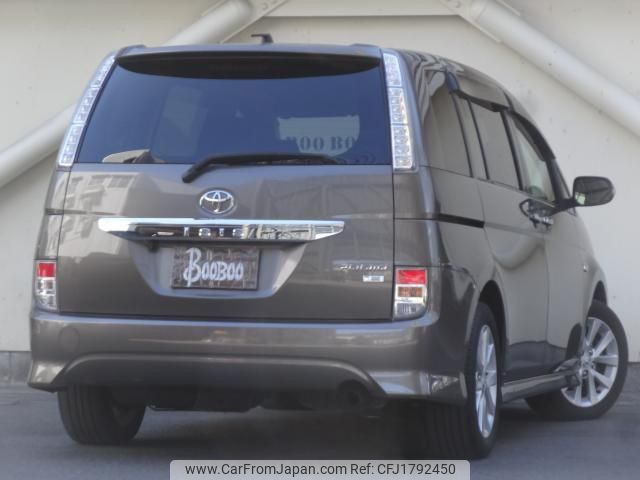 toyota isis 2012 CFJ1792450 image 2
