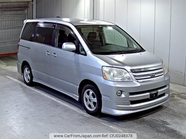 toyota noah 2005 -TOYOTA--Noah AZR60G-0395851---TOYOTA--Noah AZR60G-0395851- image 1