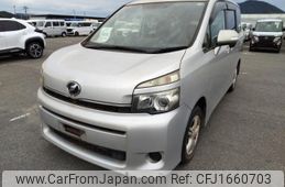 toyota voxy 2012 CFJ1660703