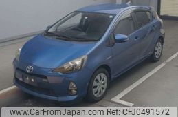 toyota aqua 2013 -TOYOTA--AQUA DAA-NHP10--NHP10-6191671---TOYOTA--AQUA DAA-NHP10--NHP10-6191671-