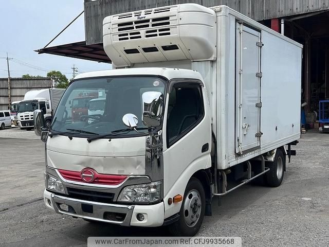 hino dutro 2016 GOO_NET_EXCHANGE_0704404A30240625W002 image 1