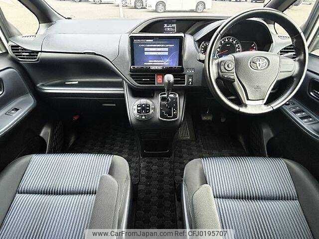 toyota voxy 2015 504928-924064 image 1