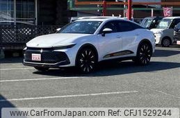 toyota crown 2023 CFJ1529244