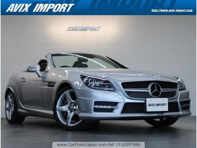 mercedes-benz slk-class 2011 quick_quick_172448_WDD1724482F019609 image 1